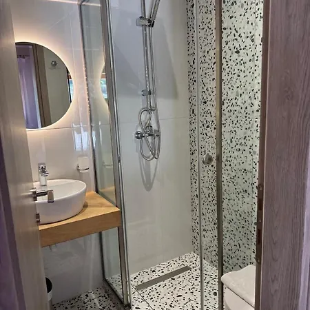 Apartment Pieros Alipa *